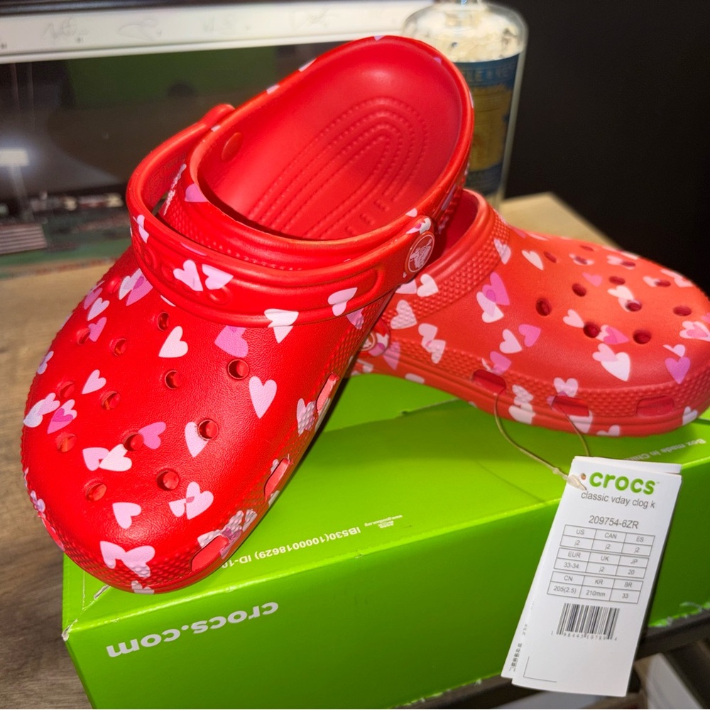 CROCS Kids Red Heart Sandals